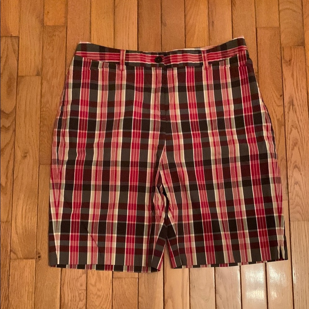 Jones New York Signature Plaid Bermuda Shorts (Plaid)